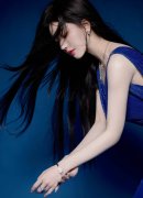 、默许亲属操纵本人权柄谋取；违反组织